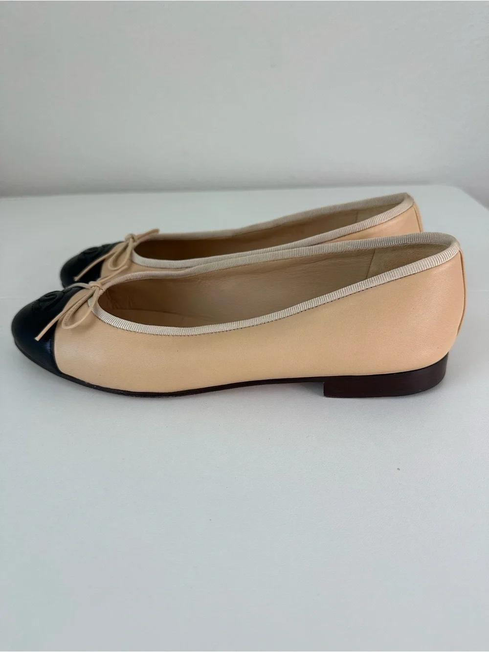 CHANEL Lambskin Cap Toe CC Ballerina Flats  Beige Black SZ EUR 38